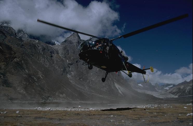 helicopter at Pheriche